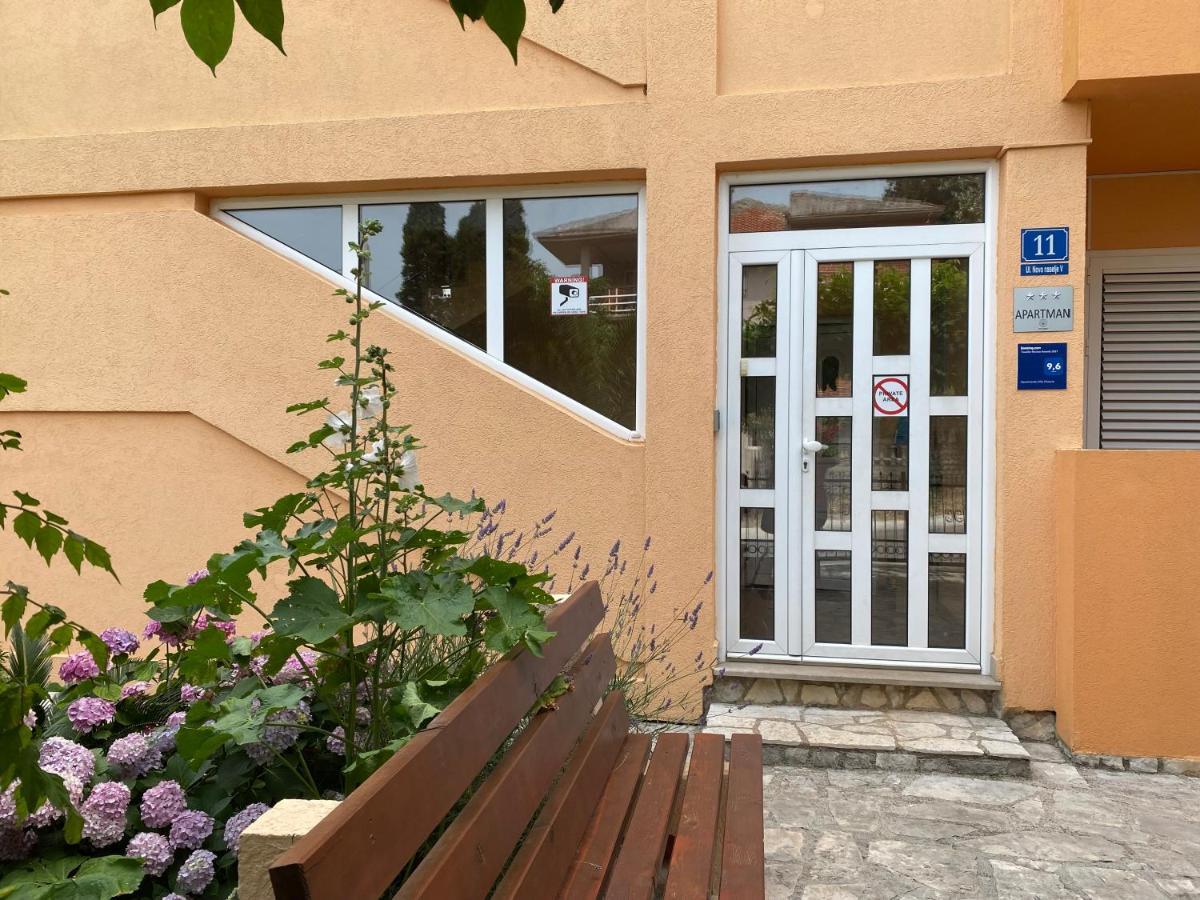 טיווט Apartments Villa Viktoria מראה חיצוני תמונה