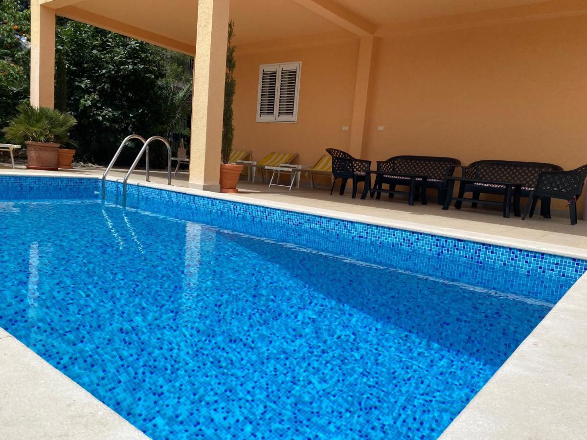 טיווט Apartments Villa Viktoria מראה חיצוני תמונה