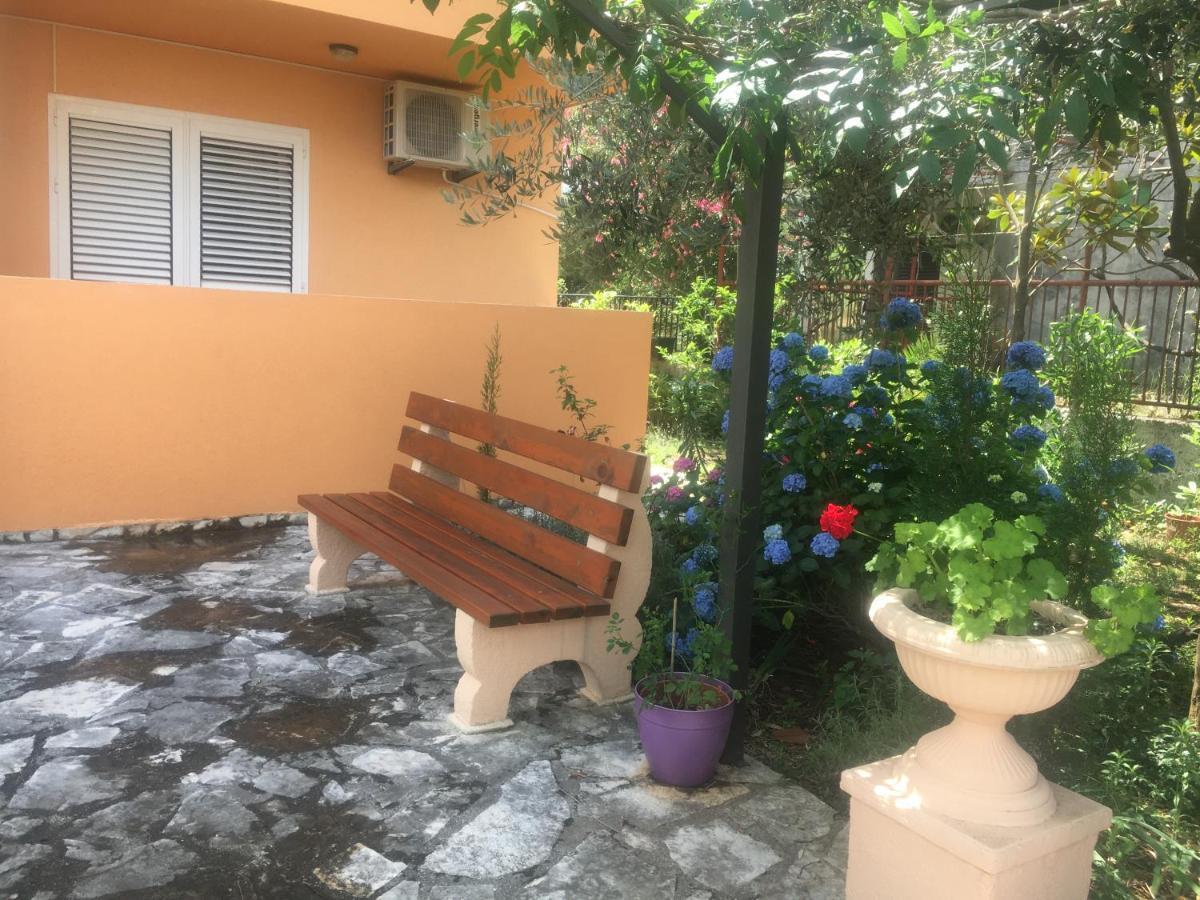 טיווט Apartments Villa Viktoria מראה חיצוני תמונה