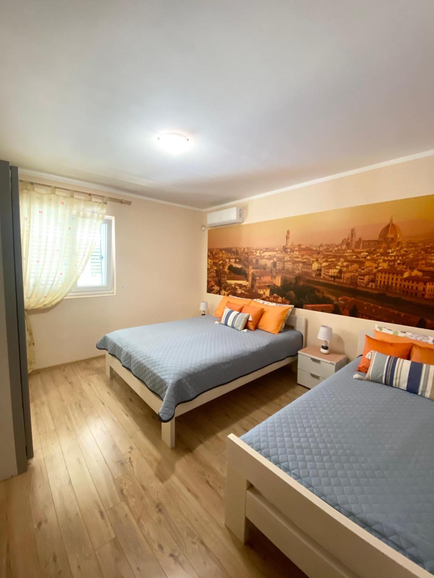 טיווט Apartments Villa Viktoria מראה חיצוני תמונה