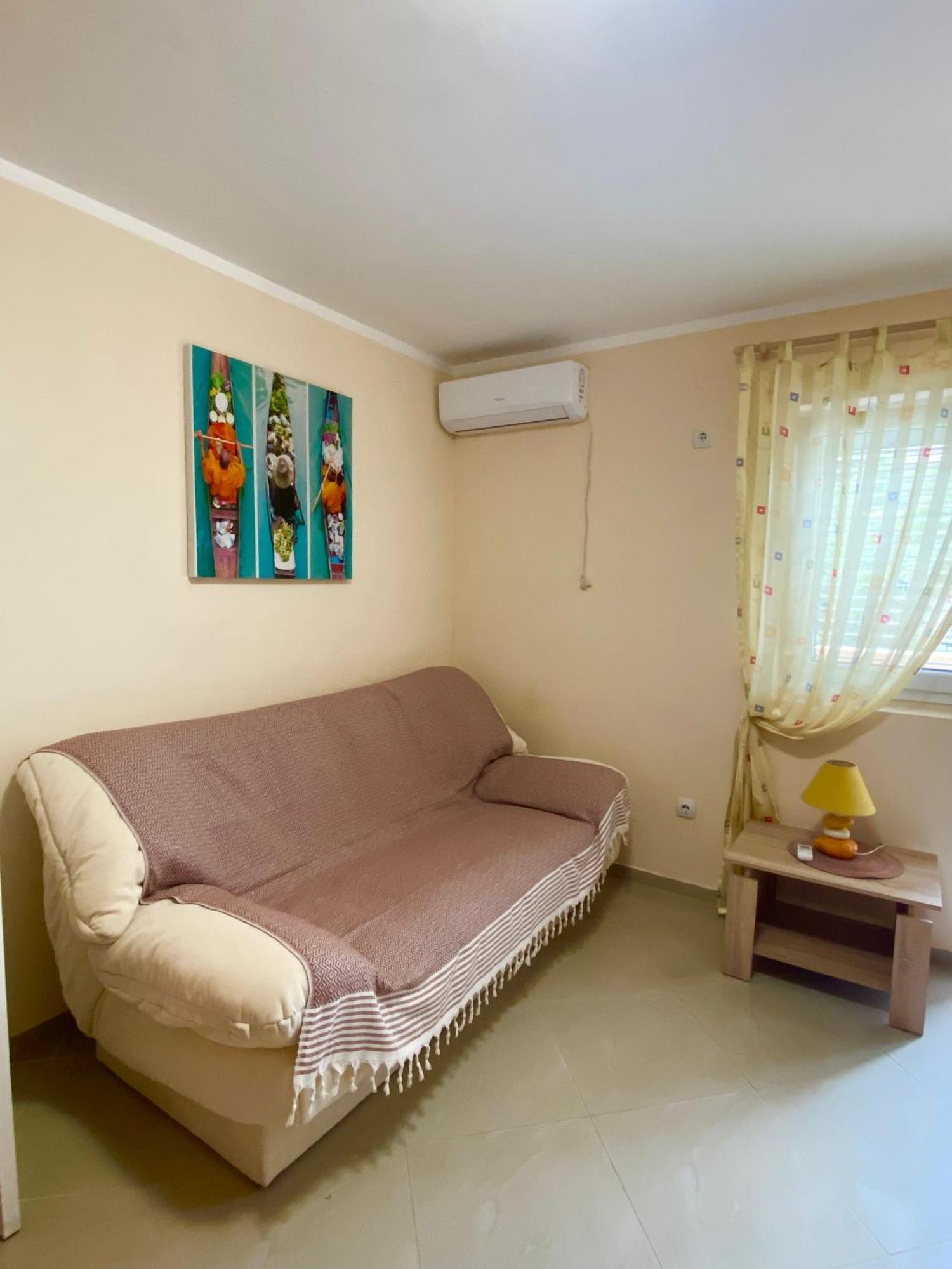 טיווט Apartments Villa Viktoria מראה חיצוני תמונה
