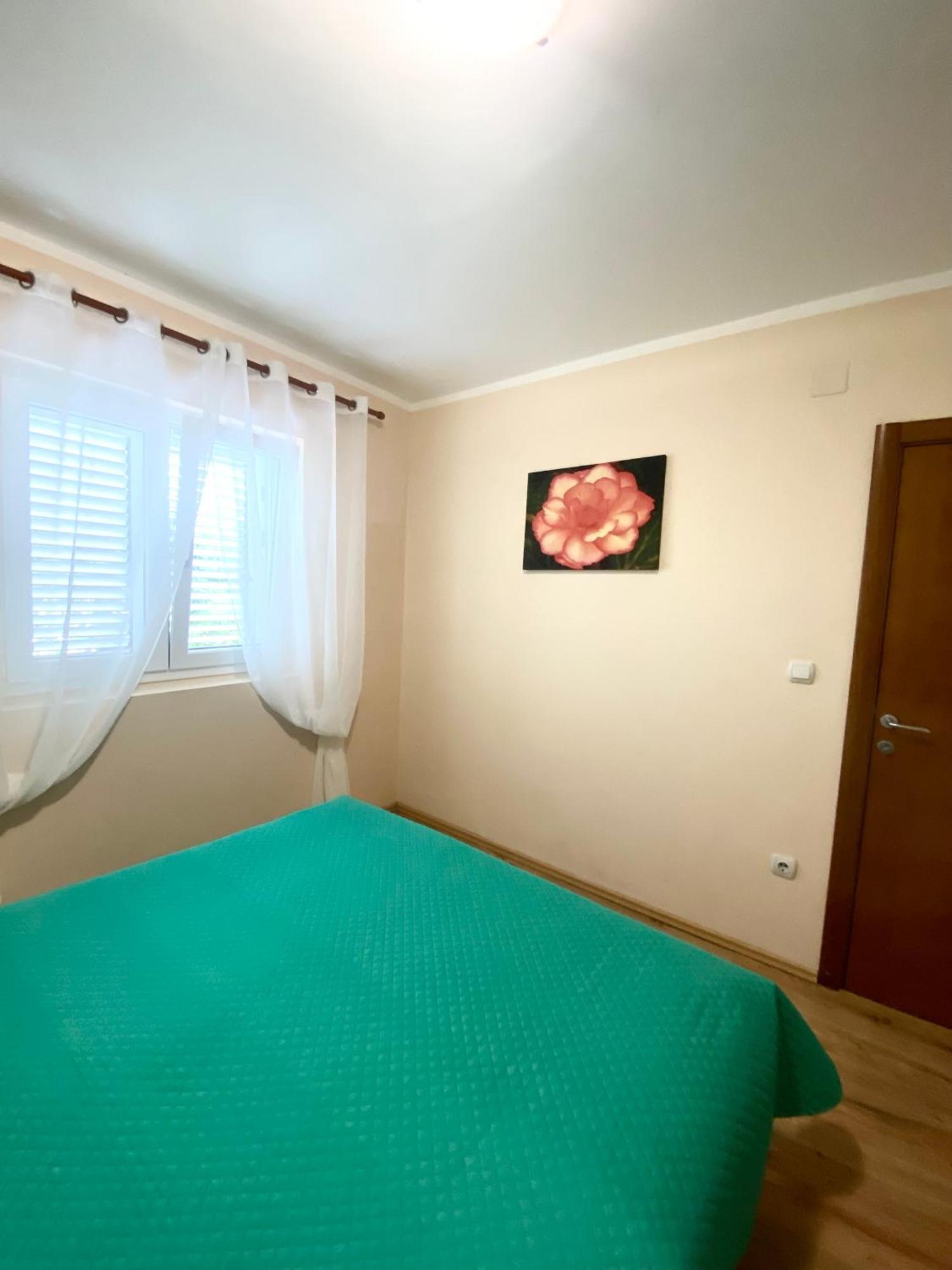 טיווט Apartments Villa Viktoria מראה חיצוני תמונה