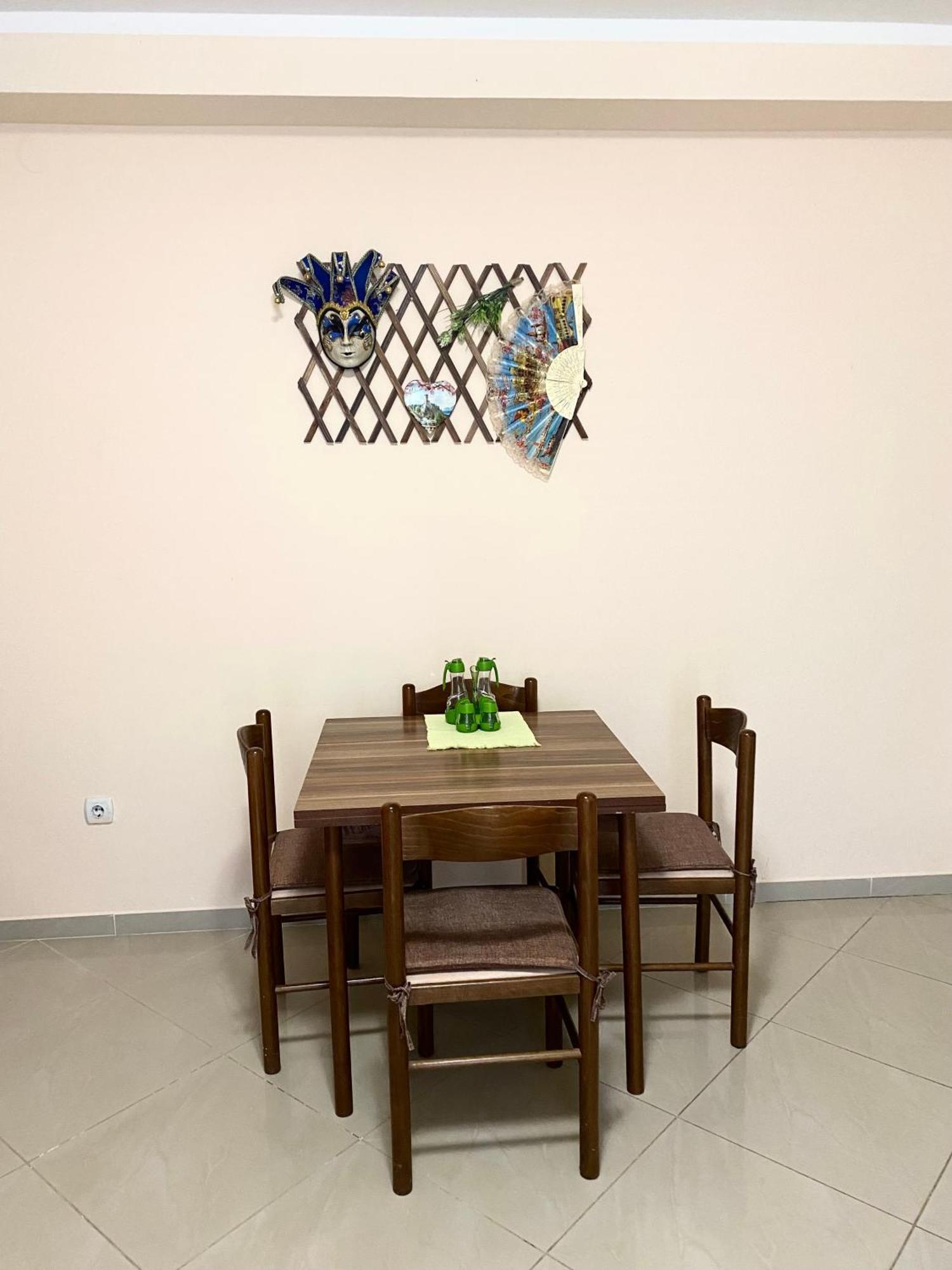 טיווט Apartments Villa Viktoria מראה חיצוני תמונה
