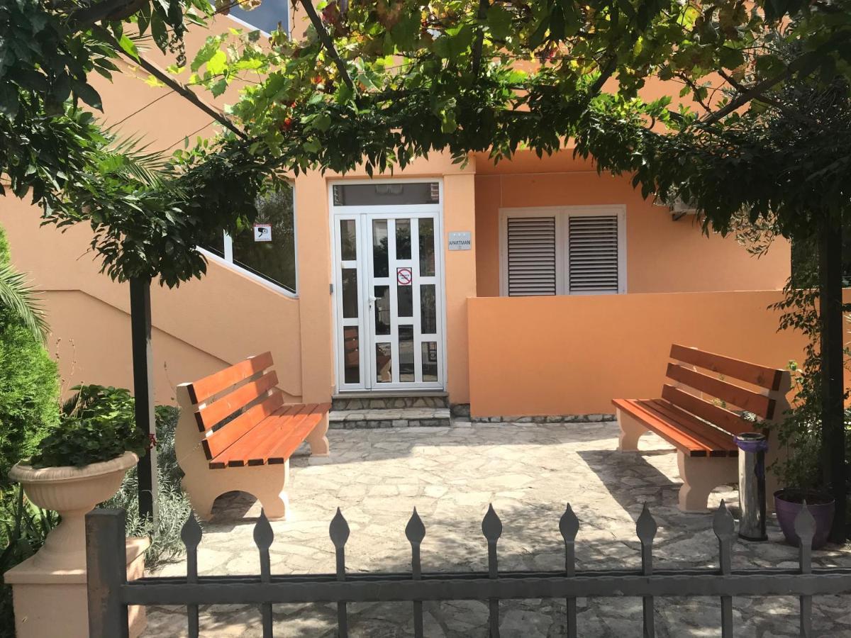 טיווט Apartments Villa Viktoria מראה חיצוני תמונה